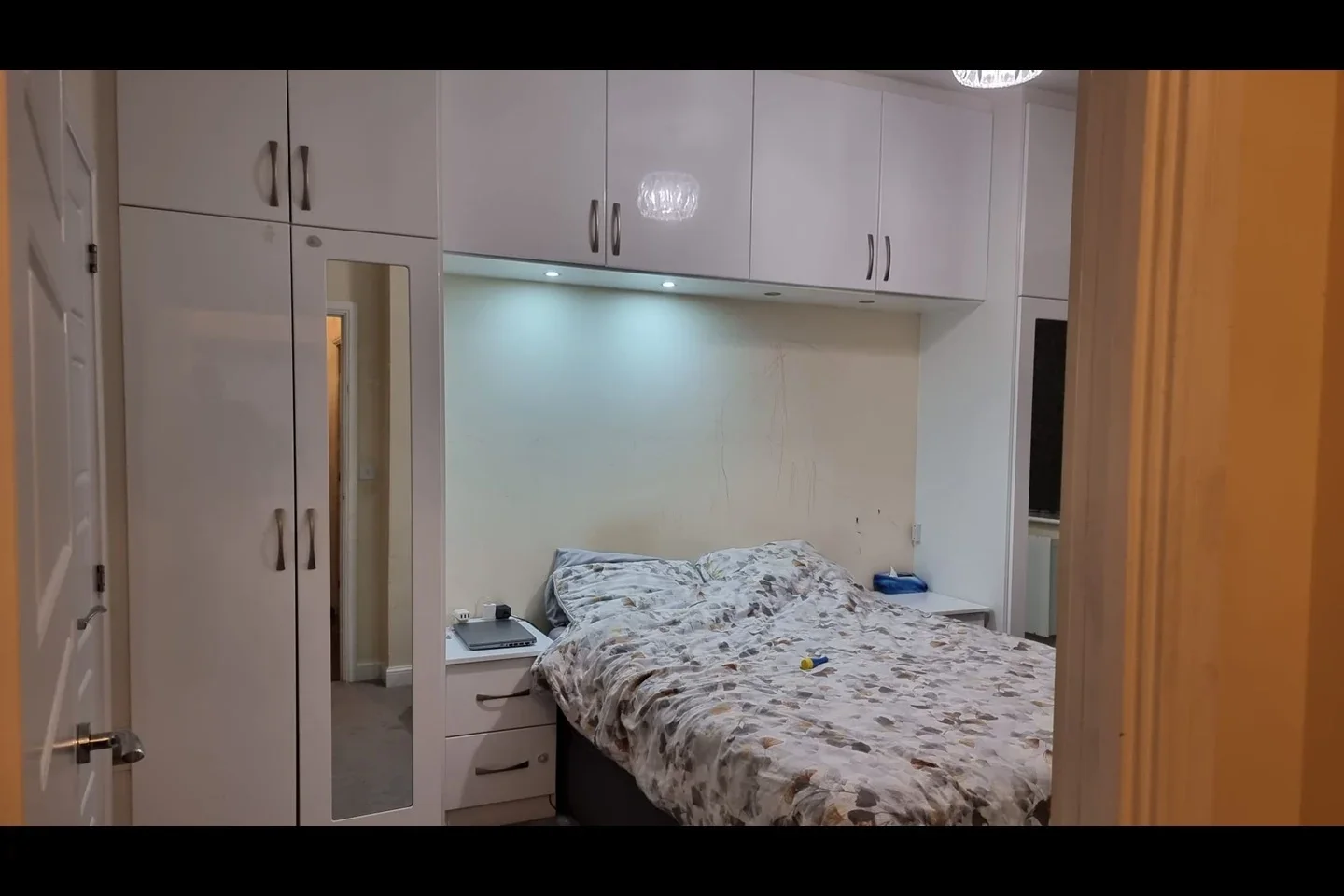 Flat Artisan Place in Greater London