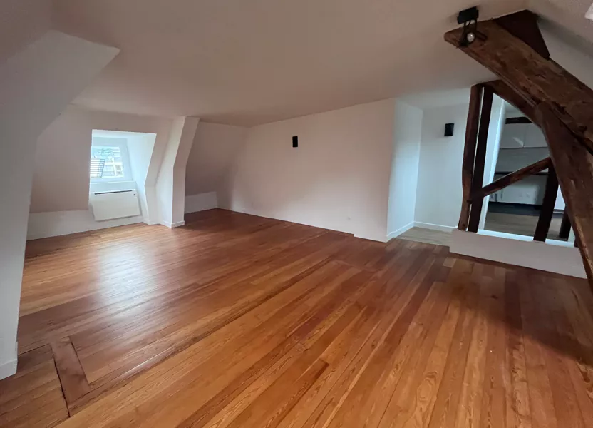 Appartement Rue Notre-Dame-de-Bon-Secours à Compiègne
