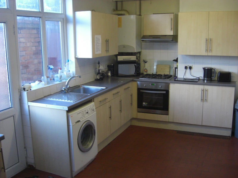 Room Byron Street in Charnwood