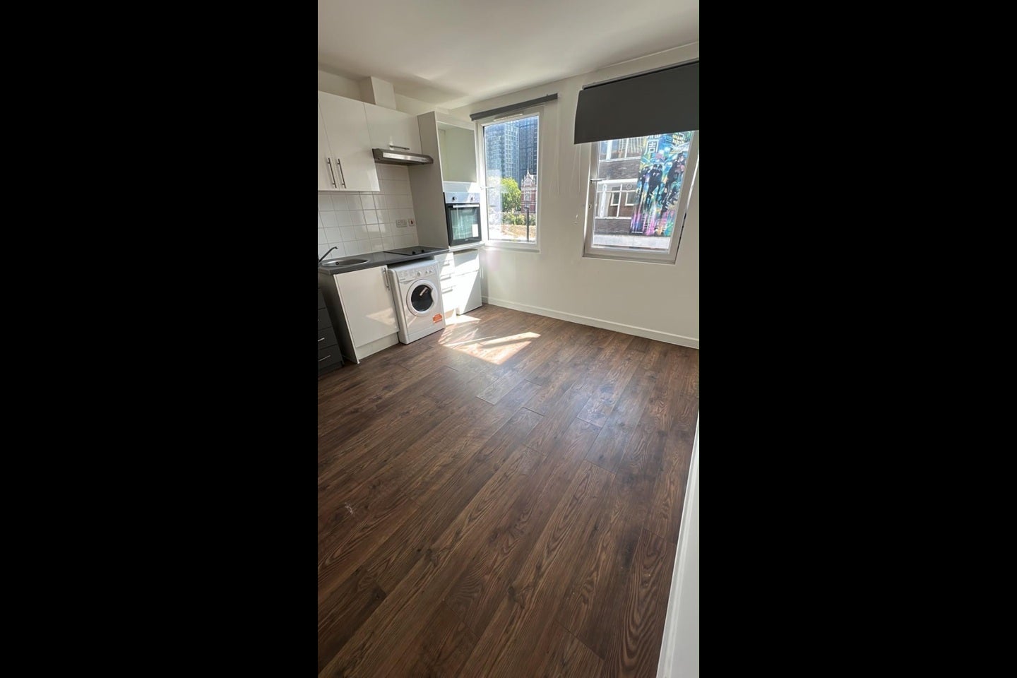 Room High Street in Greater London