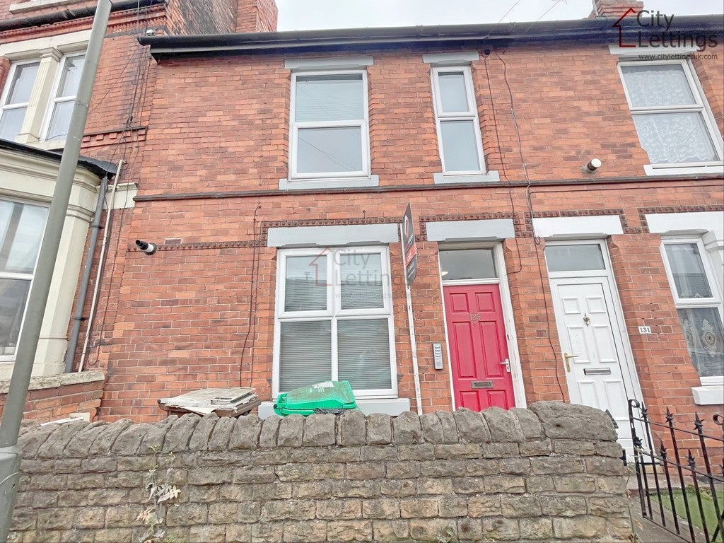 Flat Hartley Road in Nottingham