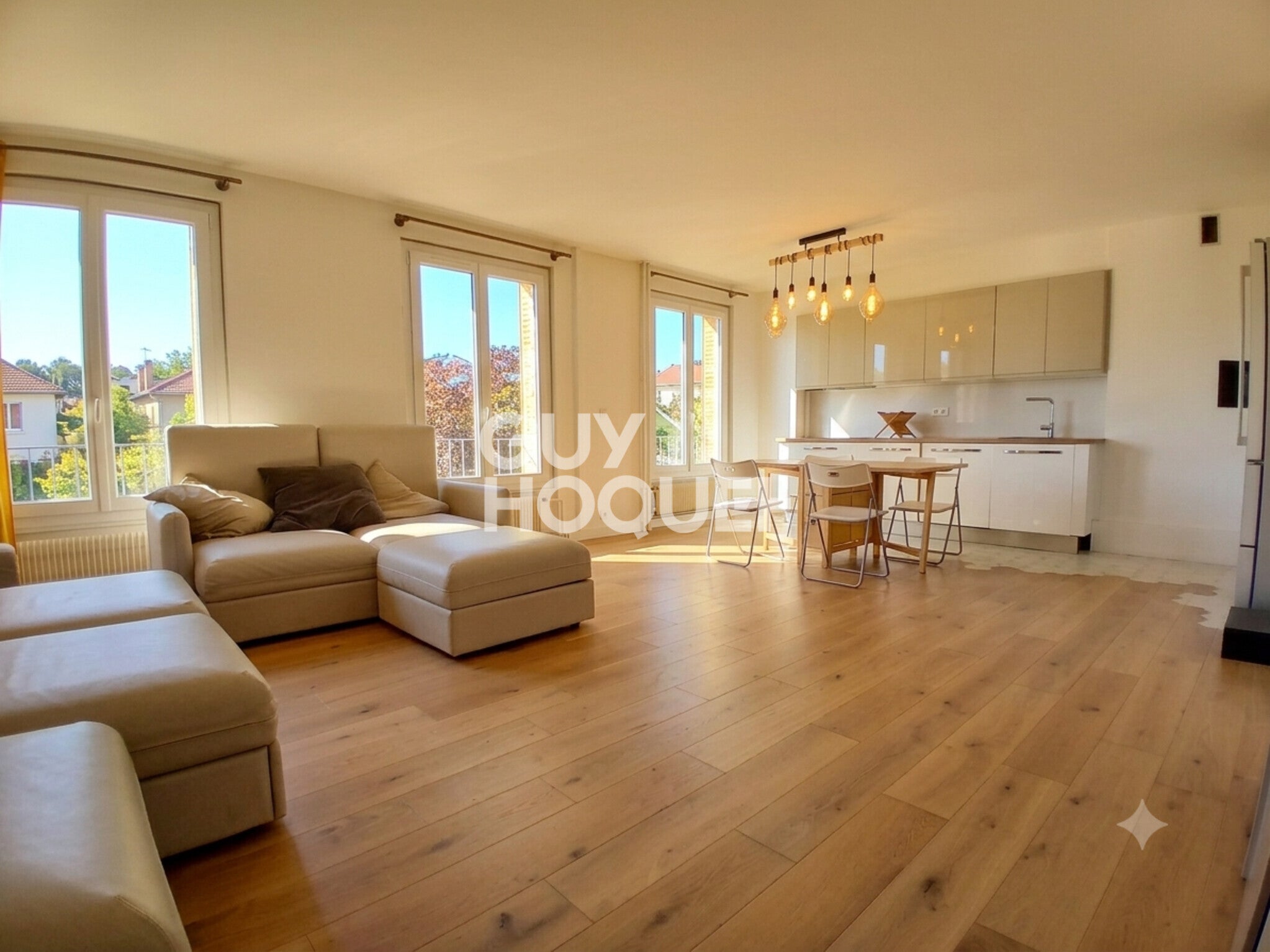 Flat Rue Girouix in Rueil-Malmaison