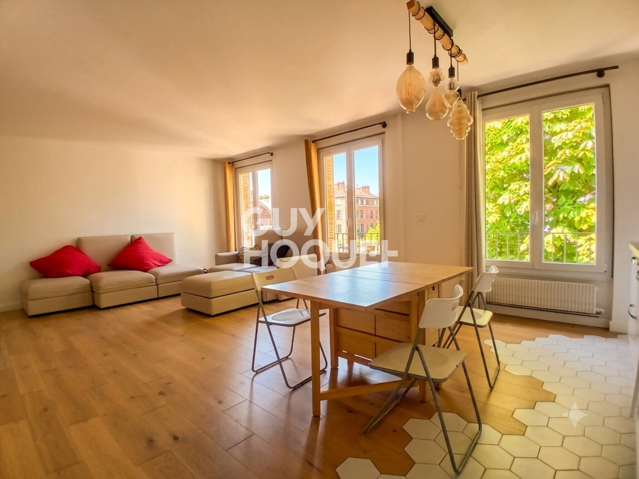 Flat Rue Girouix in Rueil-Malmaison