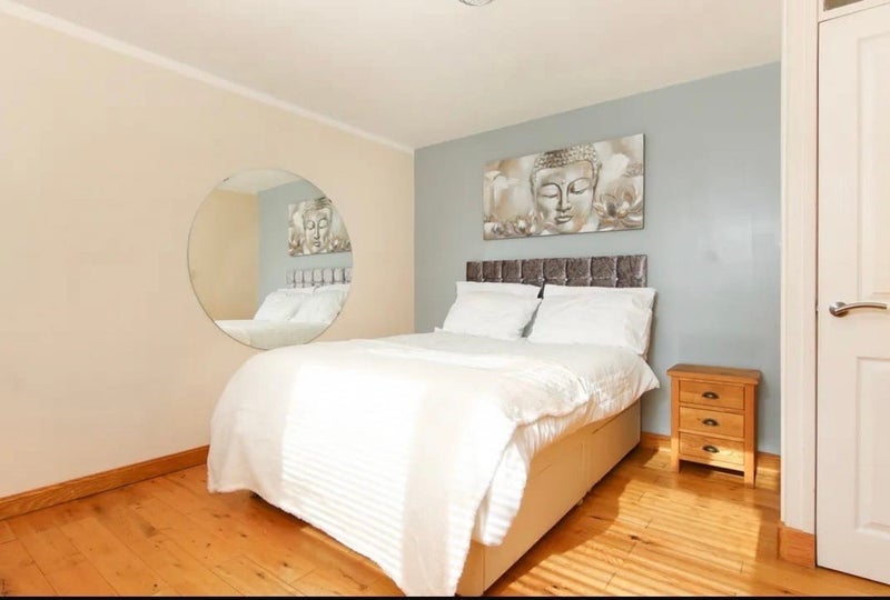 Room Muirhouse Place East in City of Edinburgh