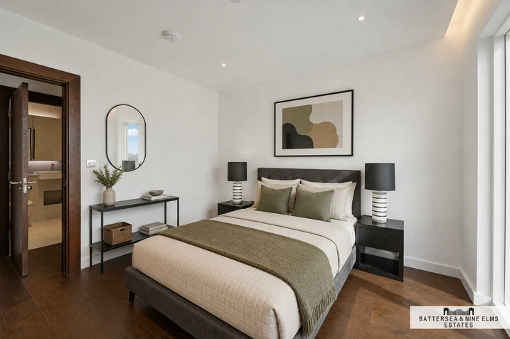 Flat Lanchester Way in Greater London