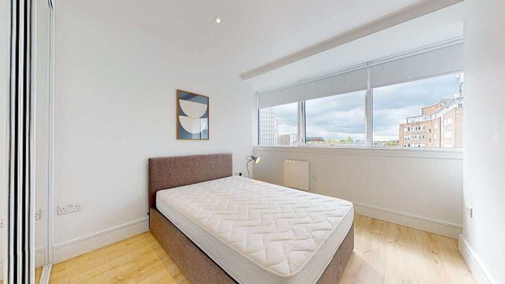 Flat Humphry Repton Lane in Greater London