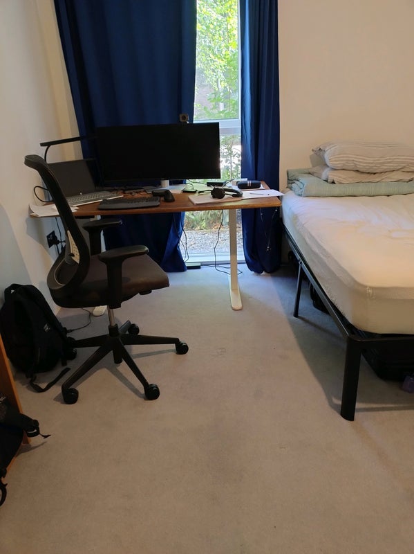 Room Track Street in Greater London