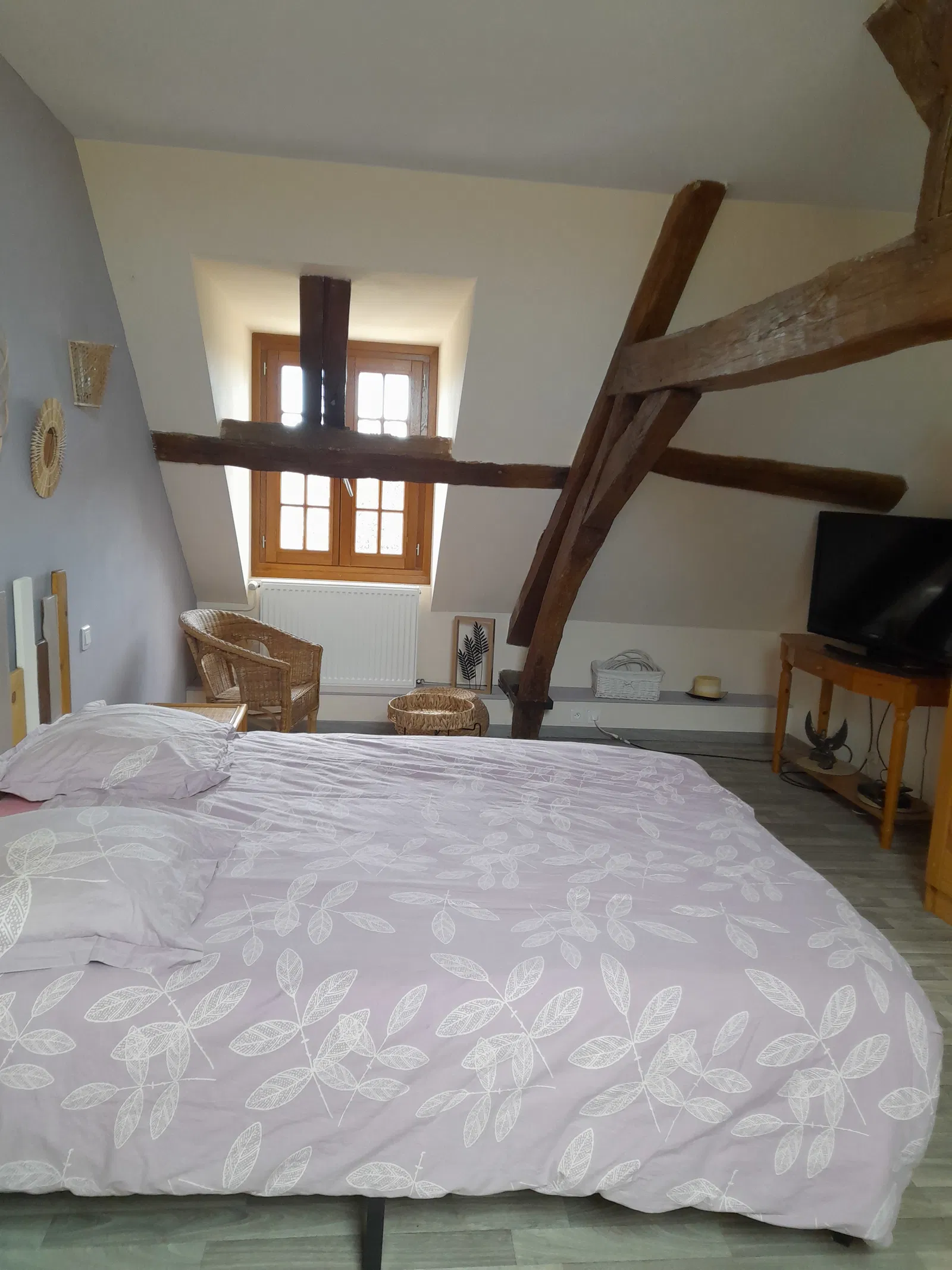 Room D 75e2 in Chenoise-Cucharmoy