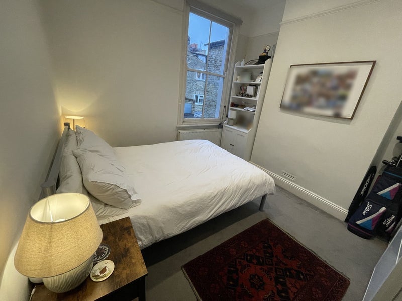 Room Sugden Road in Greater London
