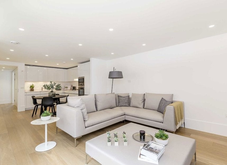 Flat Castlereagh Street in City of Westminster