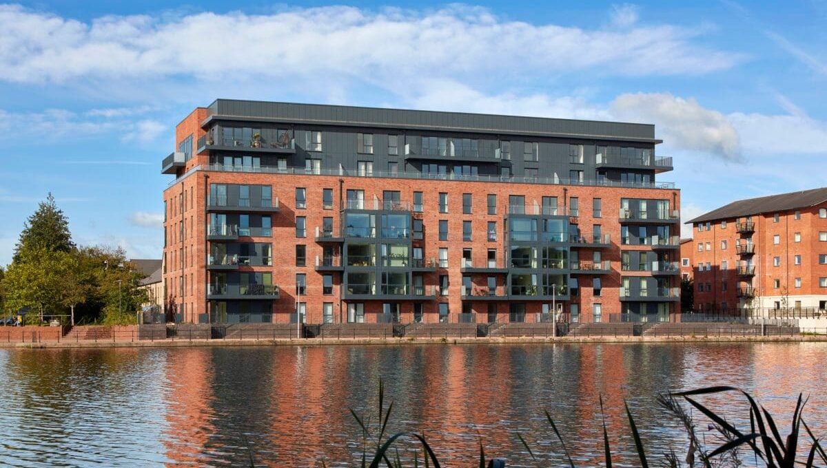 Flat Schooner Drive in Cardiff