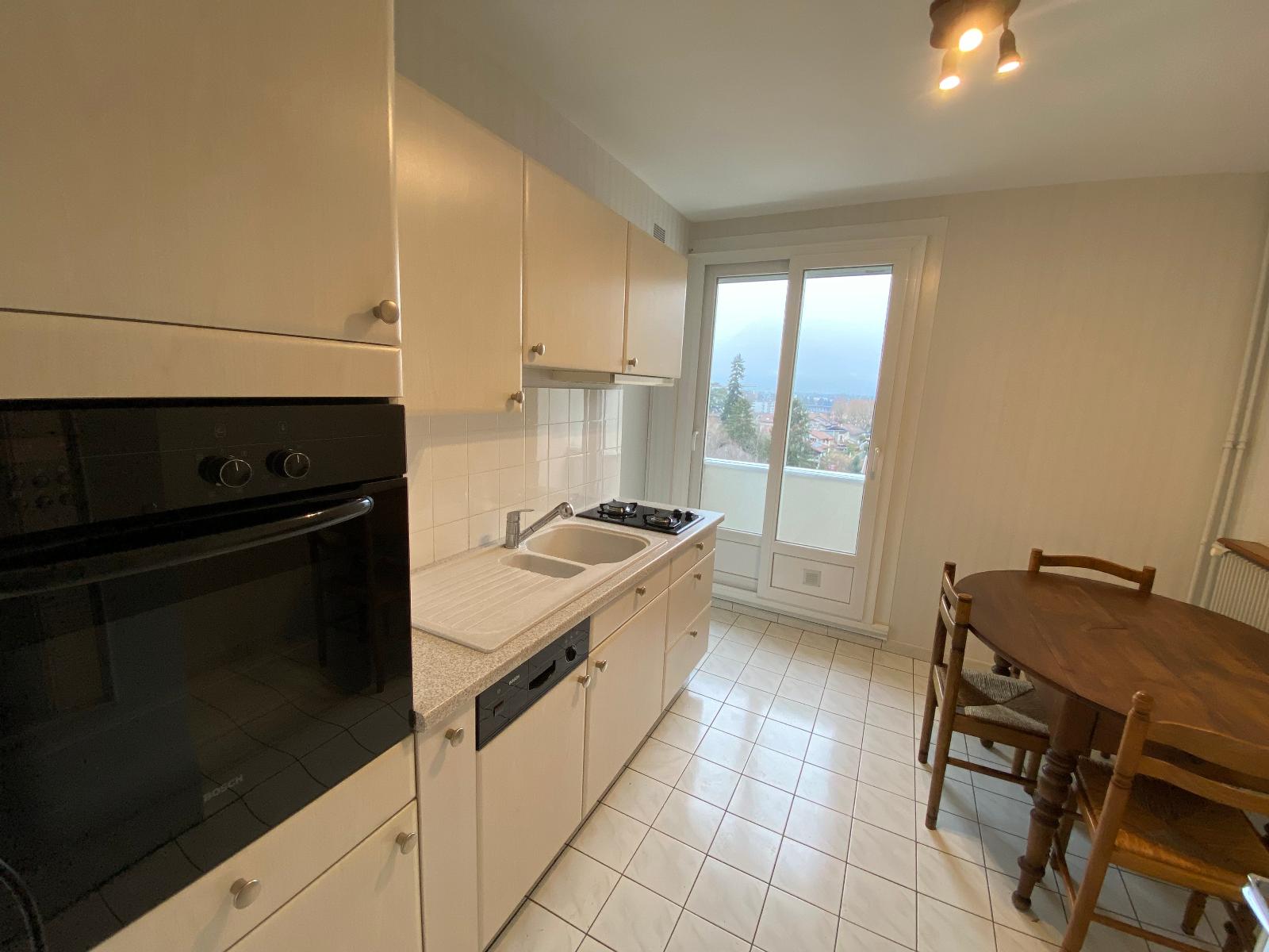 Appartement Rue Camille Desmoulins à Saint-Martin-d'Hères