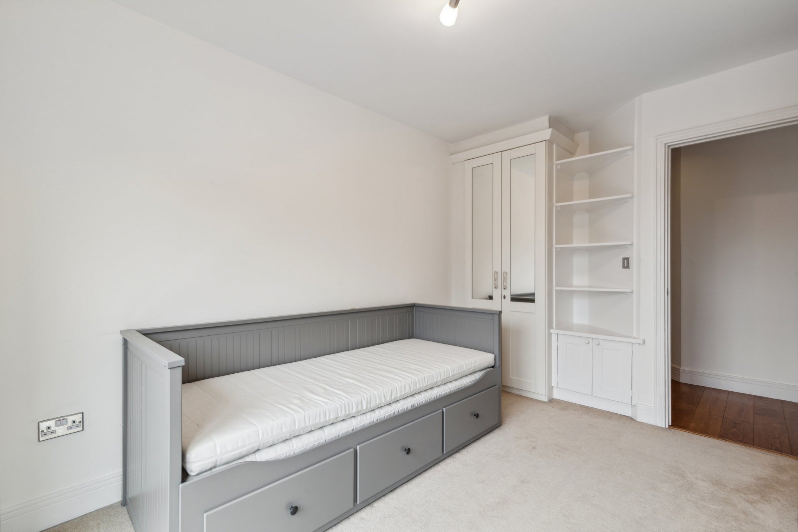 Flat Seward Street in Greater London