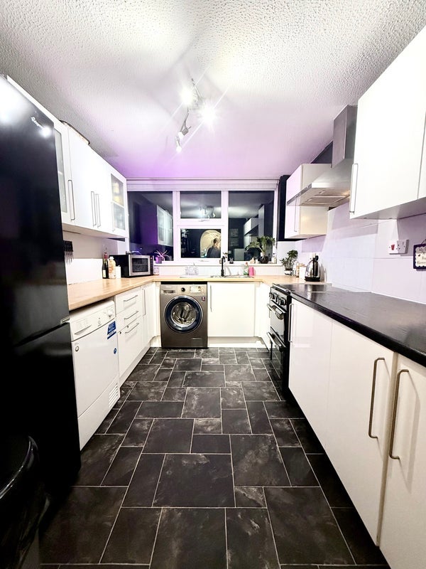 Room Spa Road in Witham