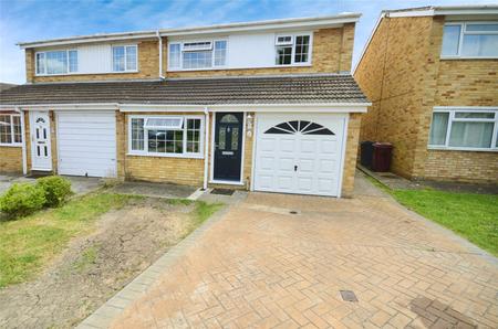 House Netley Close in Reading