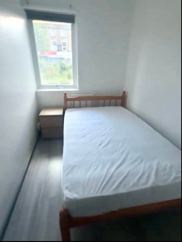 Room Wilson Grove in Greater London