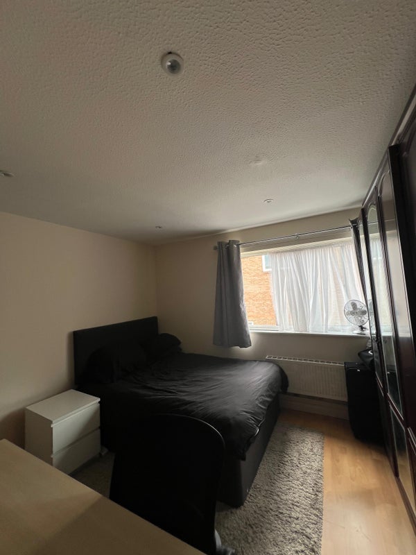 Room Hemp Walk in Greater London