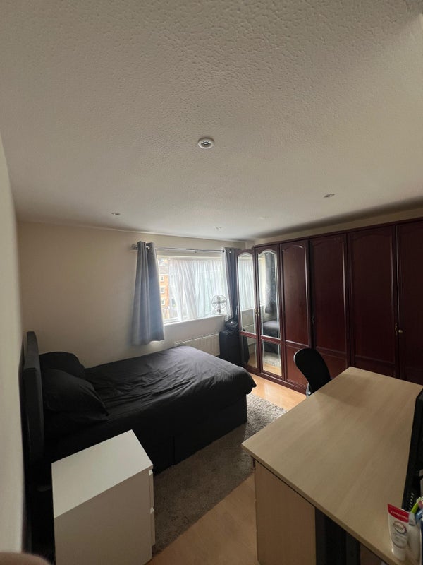 Room Hemp Walk in Greater London