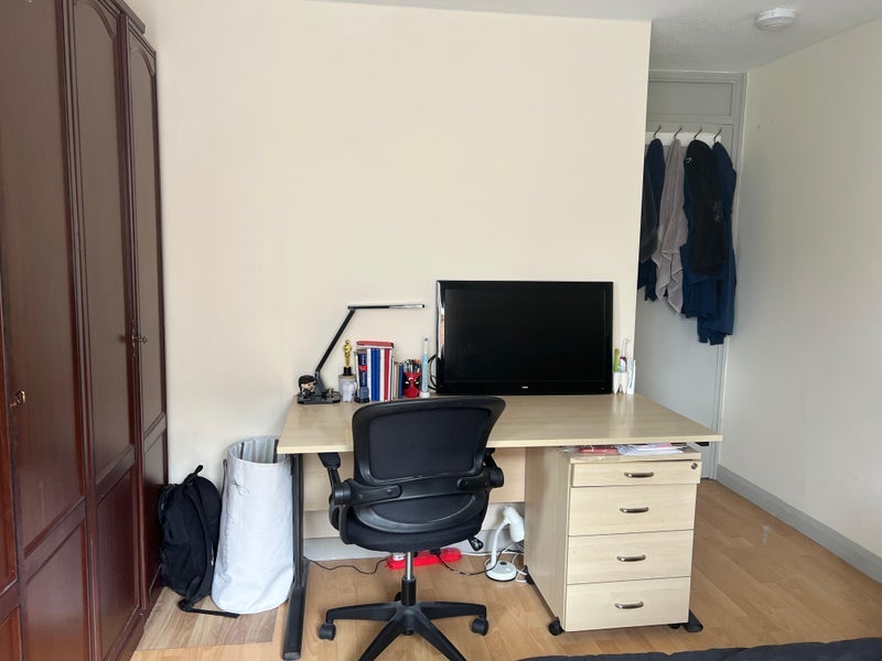 Room Hemp Walk in Greater London