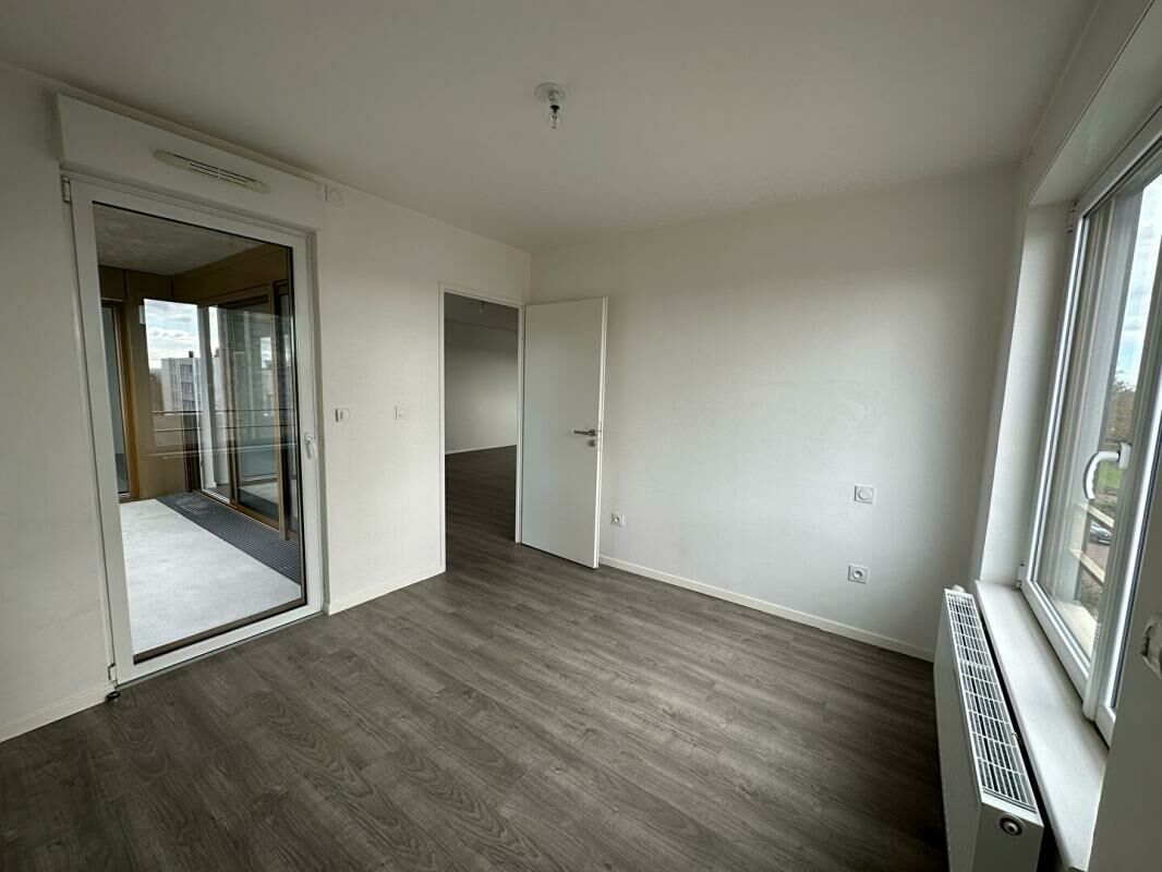 Flat Rue Jules Verne in Caen