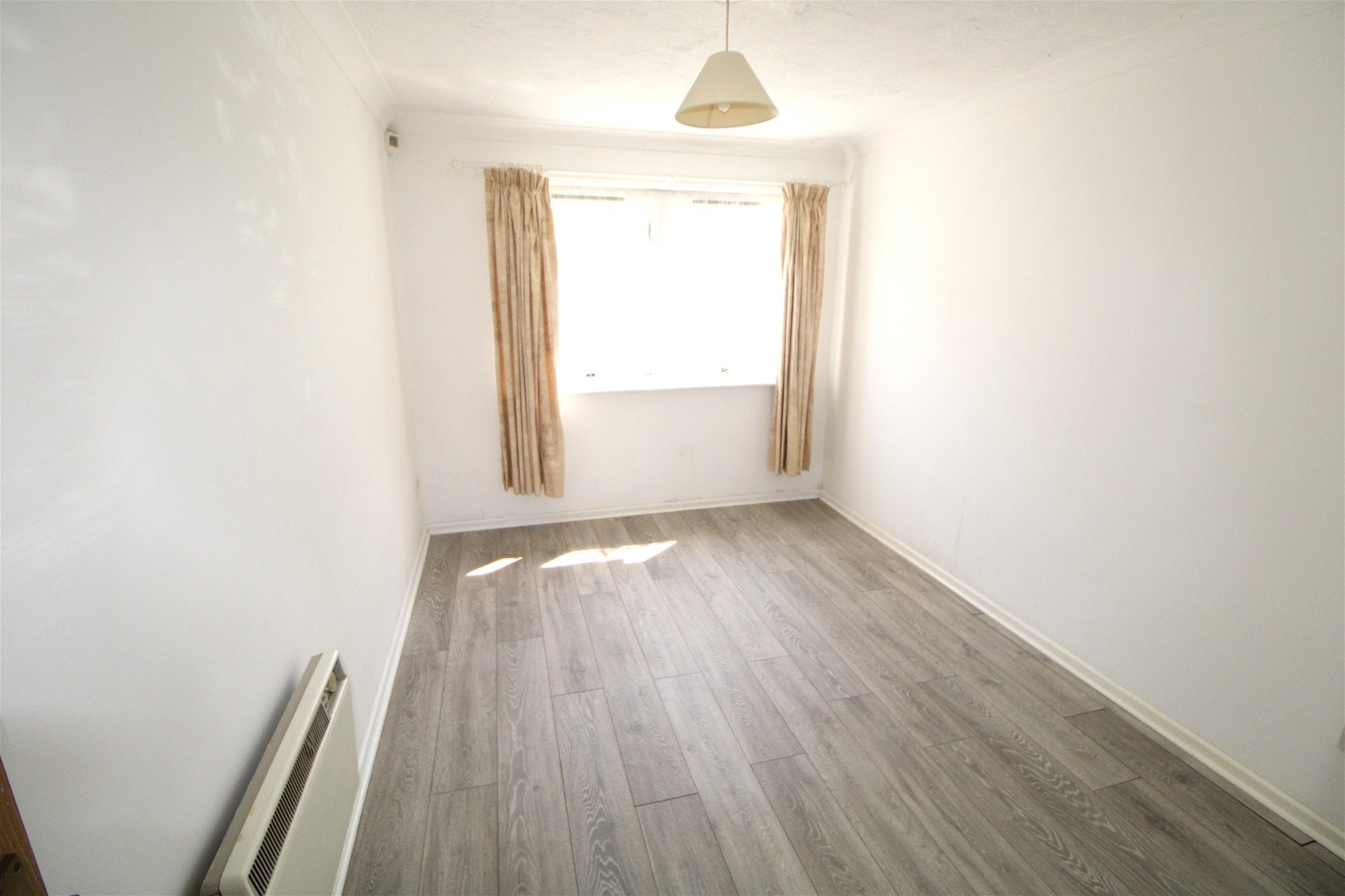 Flat Claremont Heights in Colchester