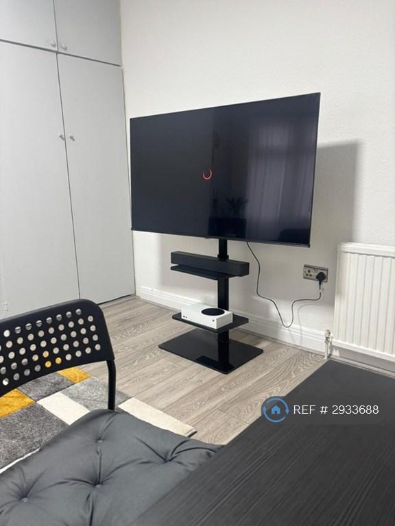 Flat Everton Drive in Greater London
