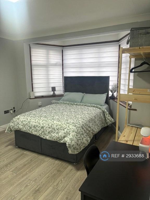 Flat Everton Drive in Greater London