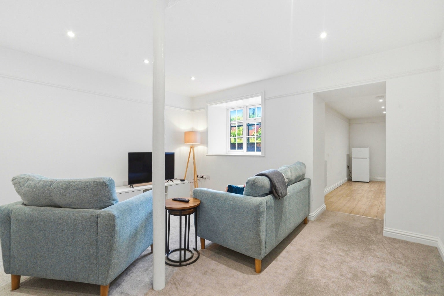 Flat King Charles Close in Wyre Forest