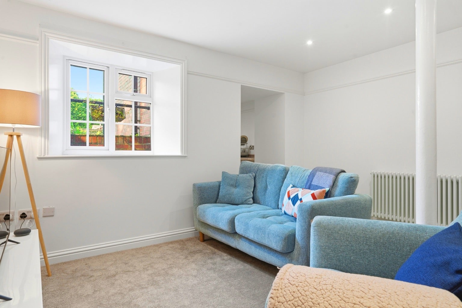 Flat King Charles Close in Wyre Forest