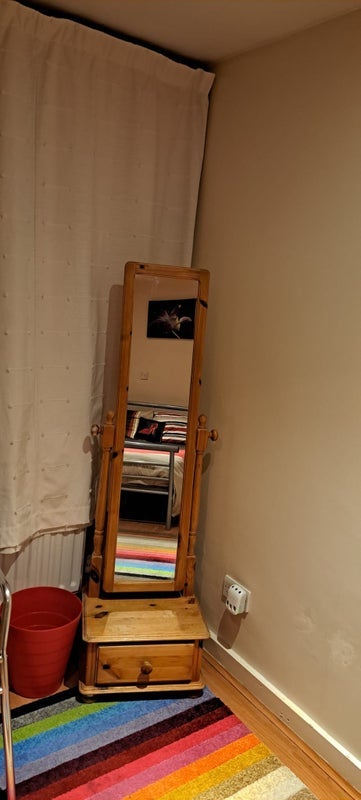 Room Lenthorp Road in Greater London