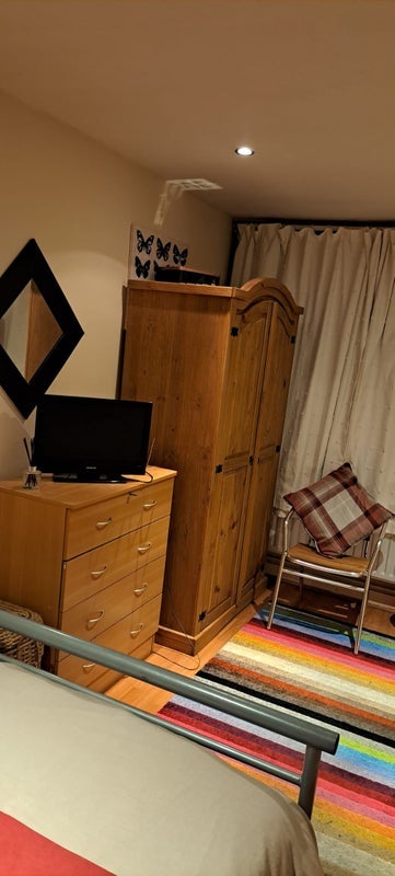 Room Lenthorp Road in Greater London