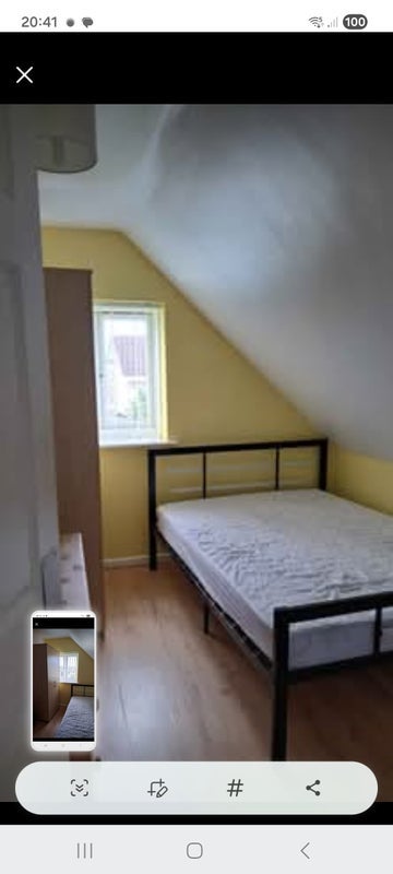 Room Sandyhurst Close in Poole