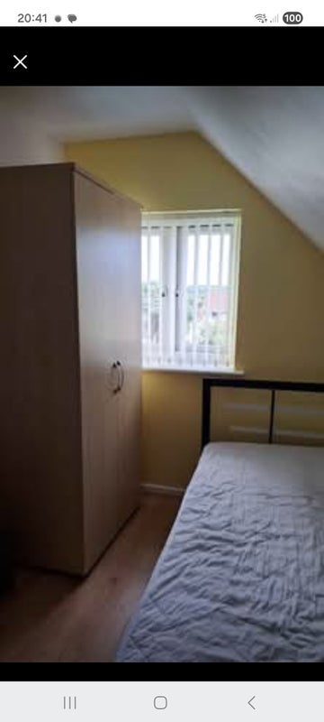 Room Sandyhurst Close in Poole