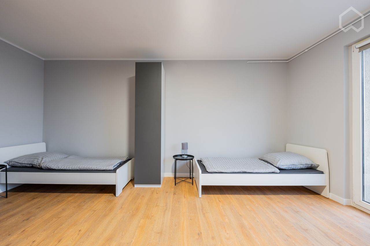 Wohnung Friedrichshaller Straße in Berlin
