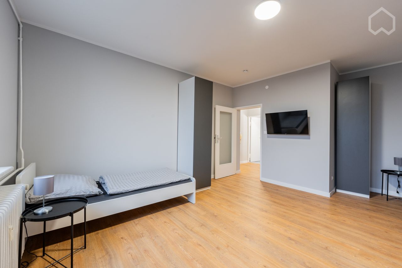 Wohnung Friedrichshaller Straße in Berlin