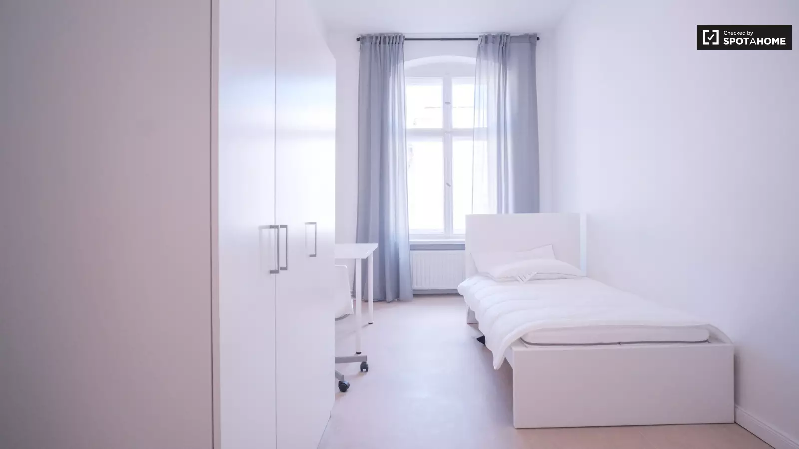 Zimmer Thomasstraße in Berlin