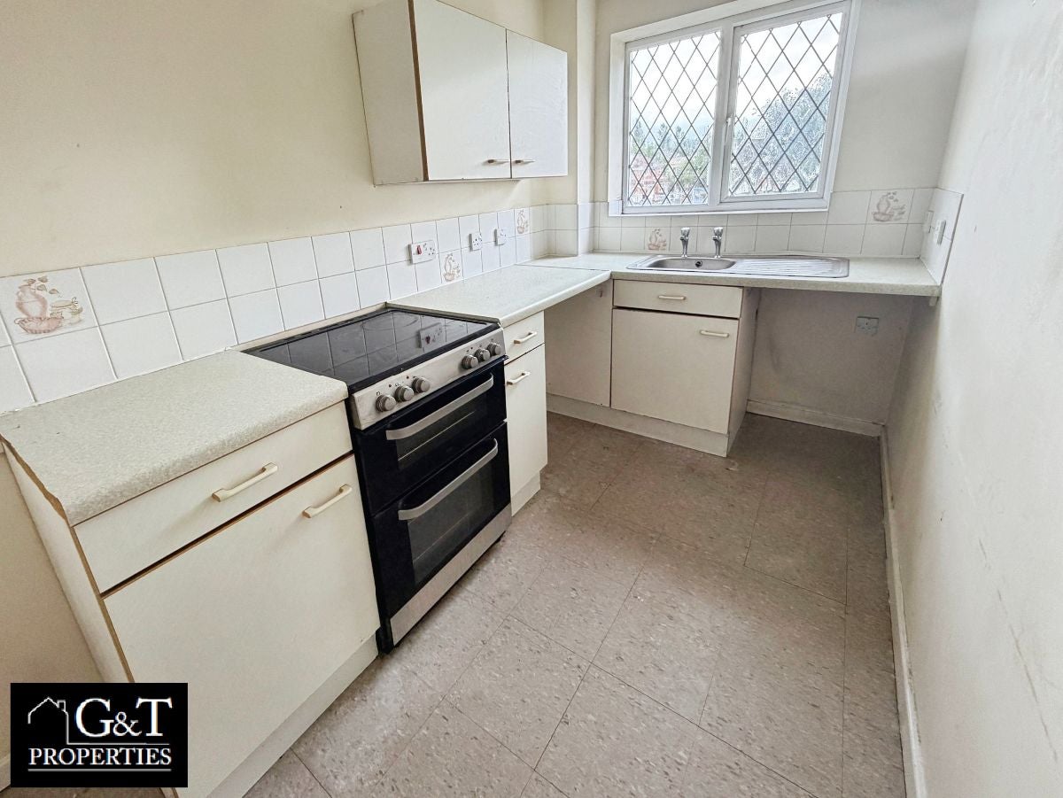 Flat Dadford View in Brierley Hill