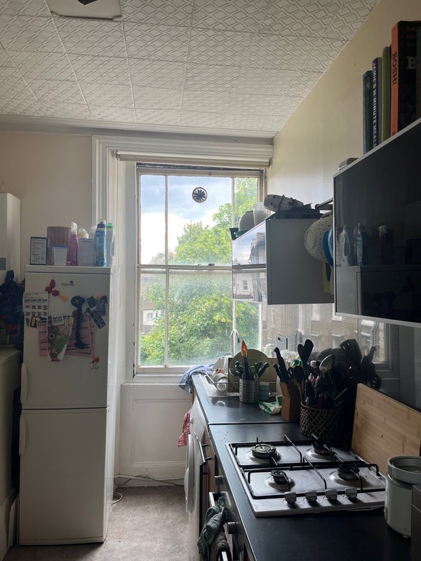 Flat Coldharbour Lane in Greater London