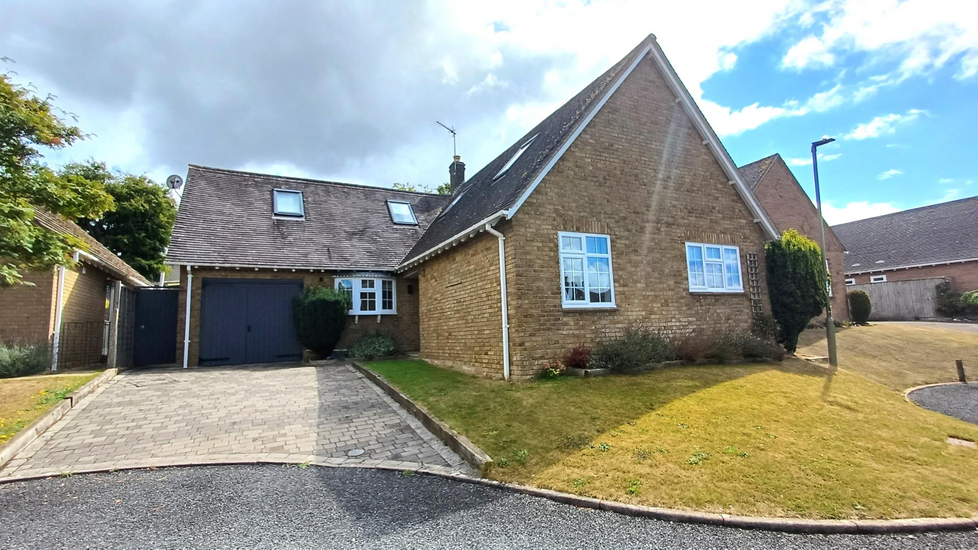 House Burford Road in West Oxfordshire