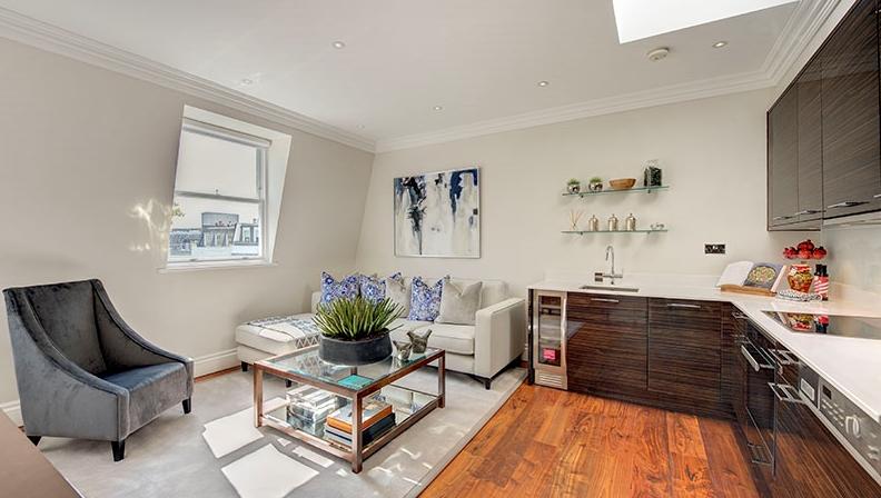 Flat Kensington Gardens Square in City of Westminster