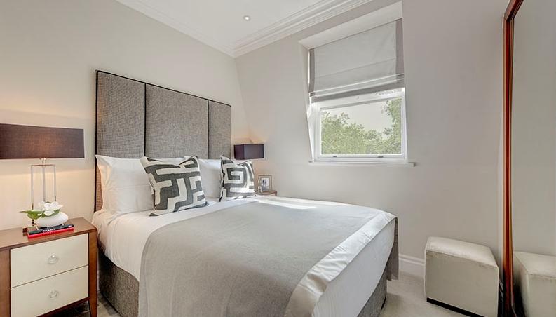Flat Kensington Gardens Square in City of Westminster