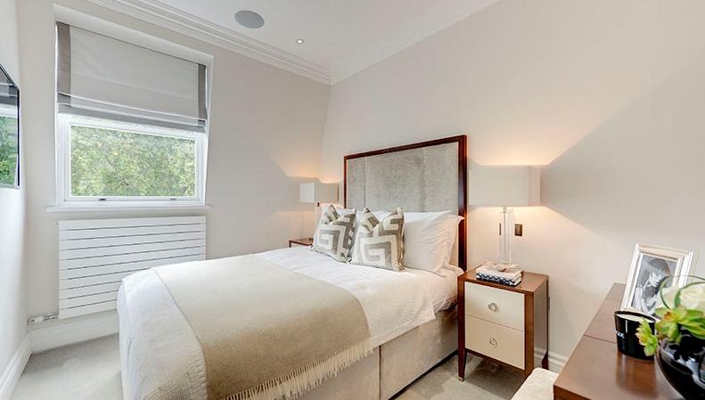 Flat Kensington Gardens Square in City of Westminster