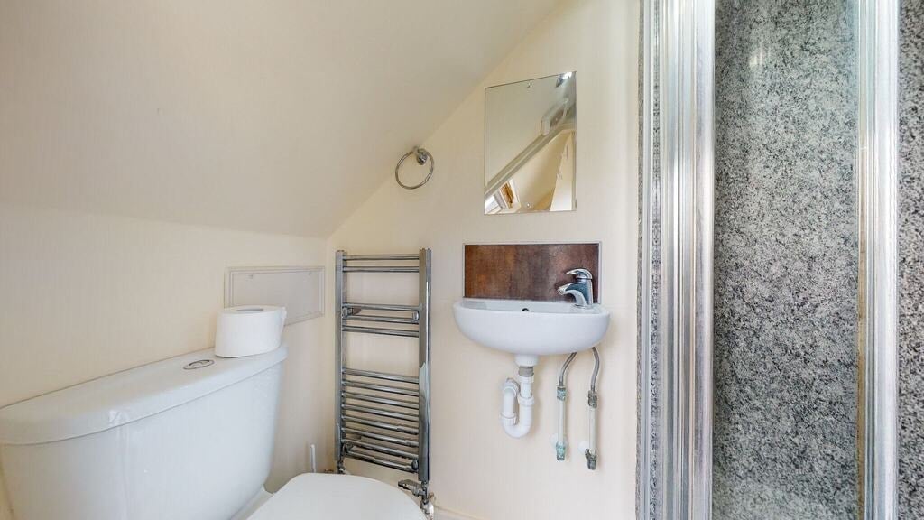 Room Anson Road in Greater London