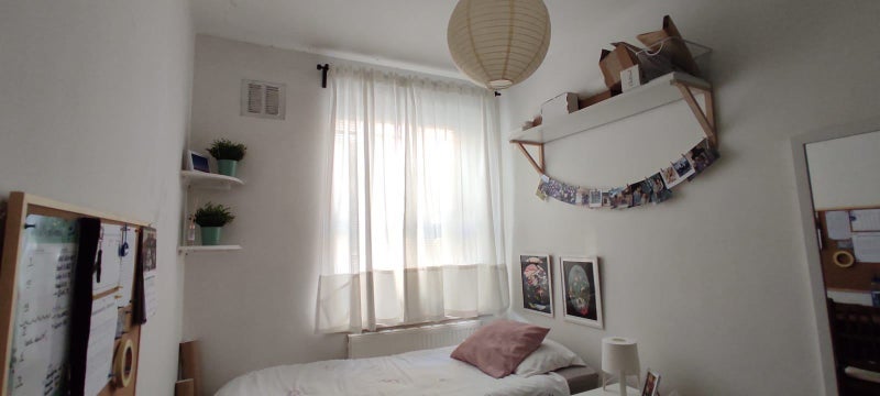 Room Porlock Street in Greater London
