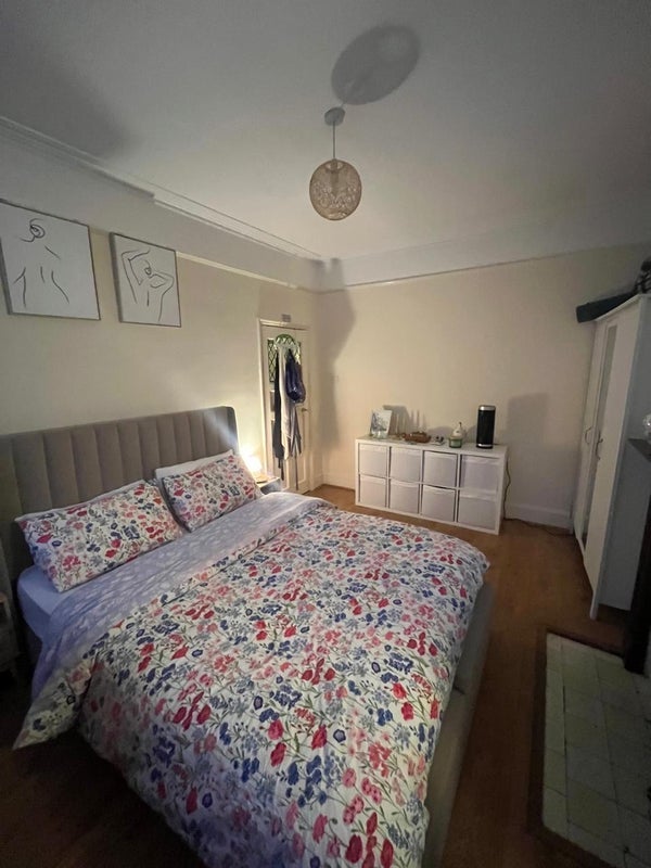 Room Avoca Road in Greater London