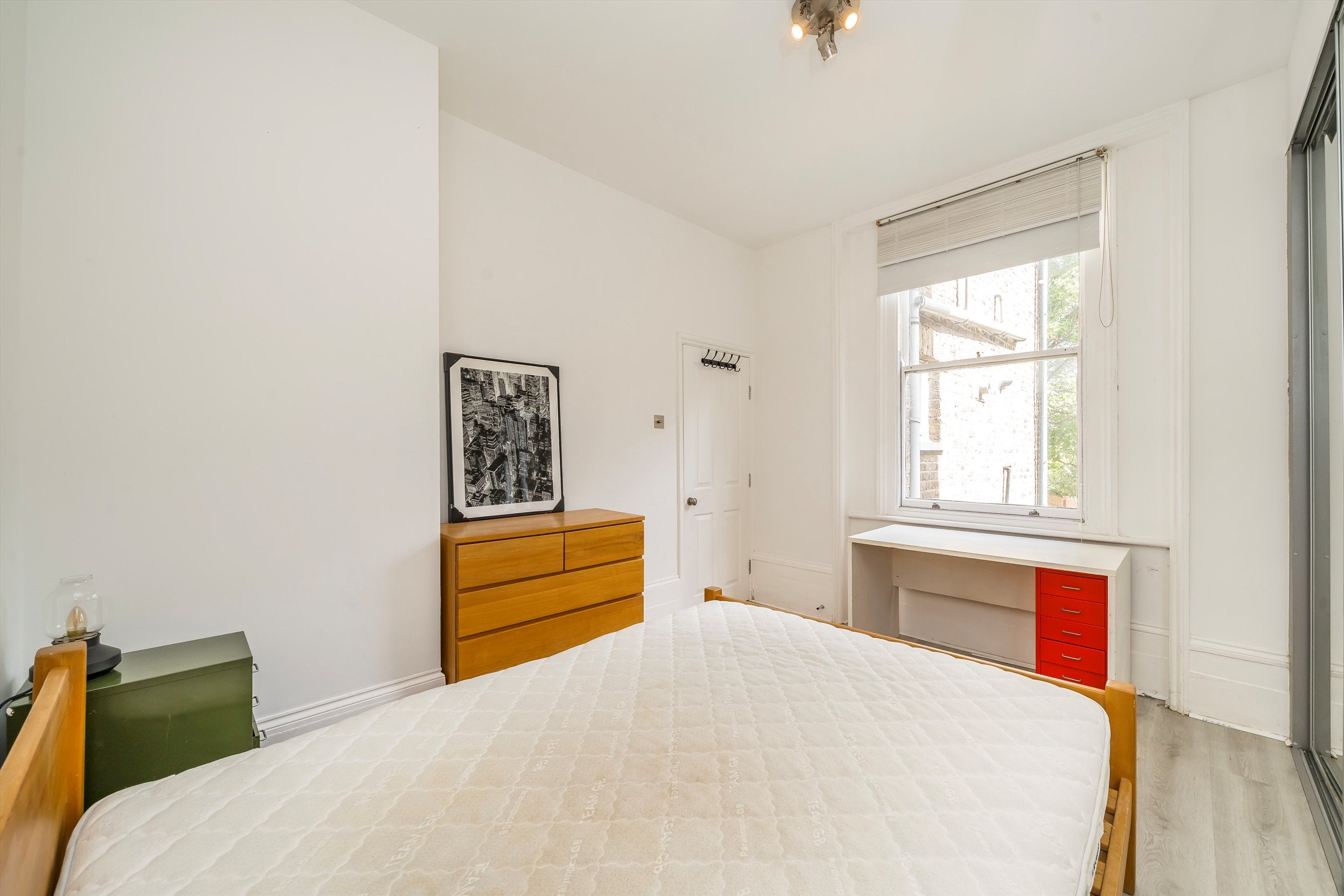 Flat Devonshire Drive in Greater London
