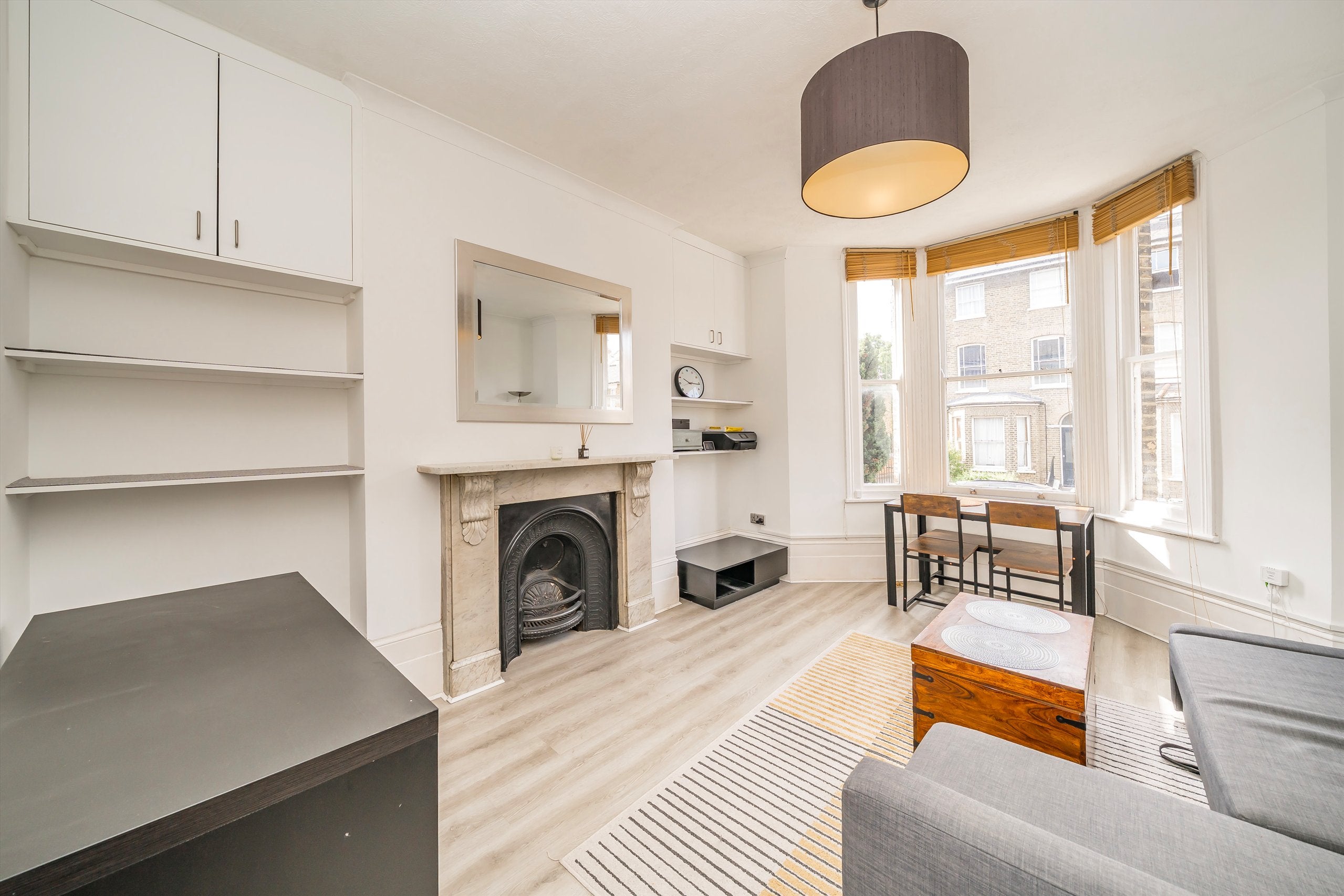 Flat Devonshire Drive in Greater London