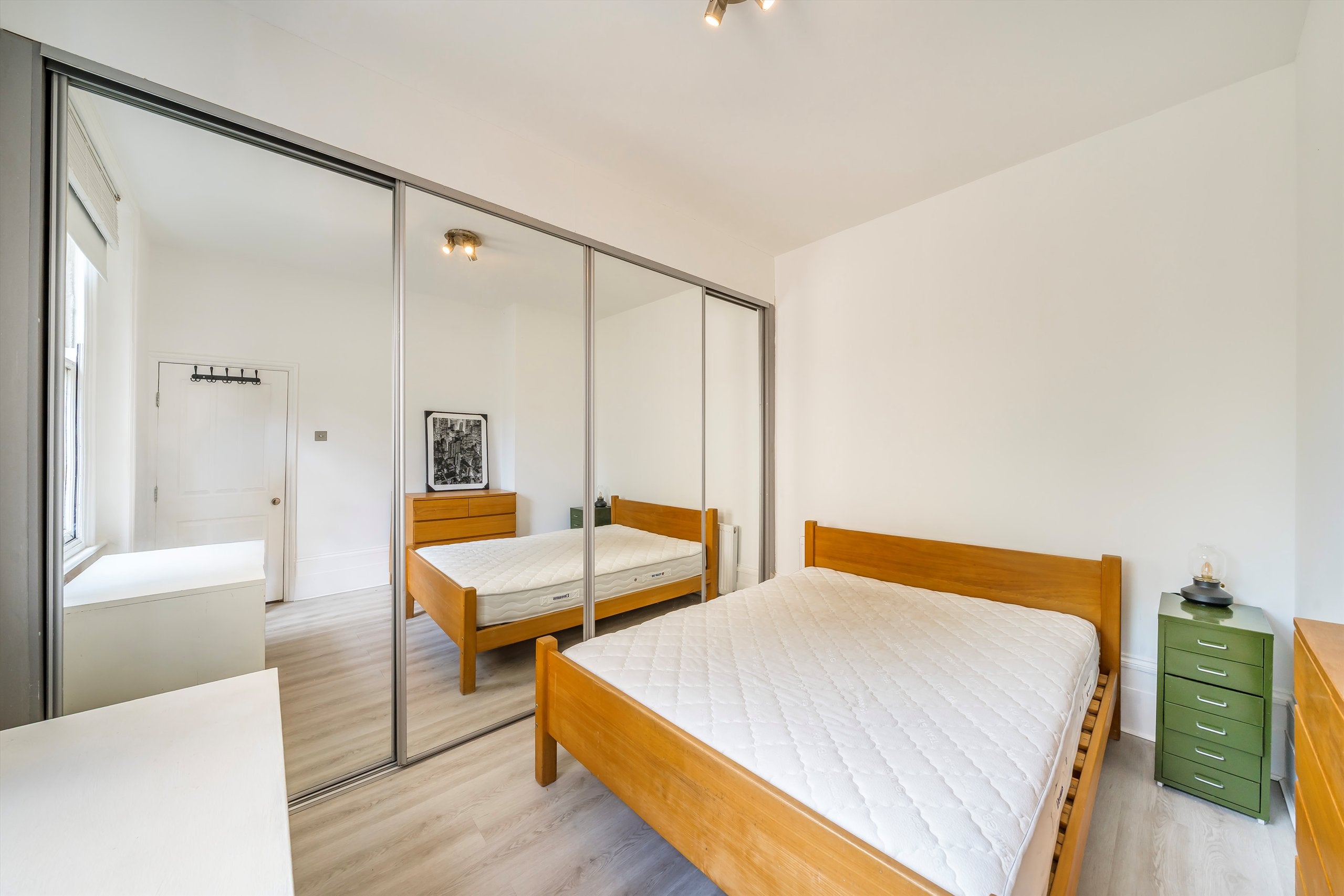 Flat Devonshire Drive in Greater London