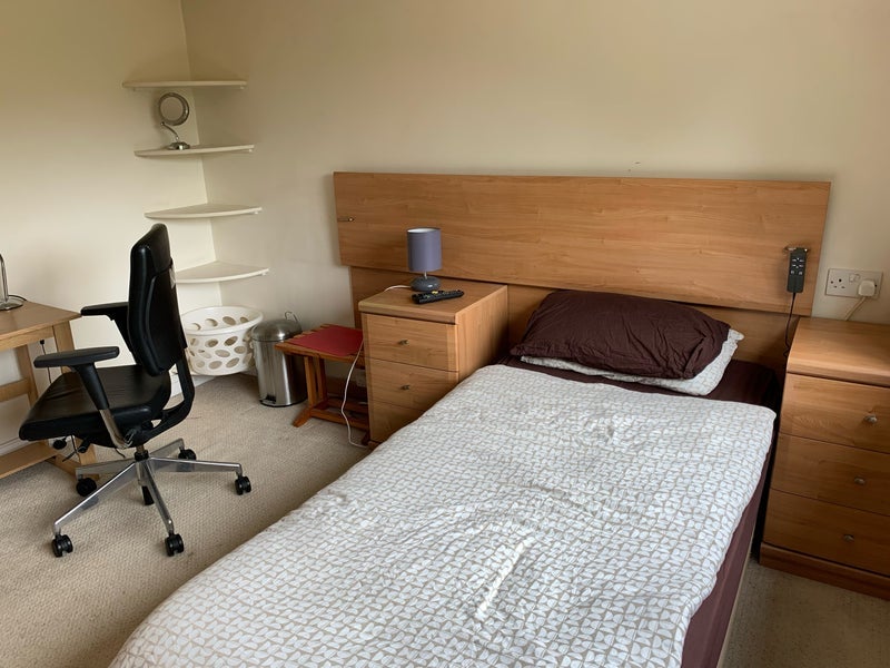 Room Muir Wood Road in City of Edinburgh