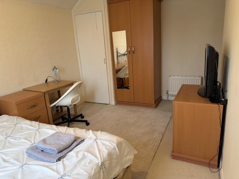Room Muir Wood Road in City of Edinburgh